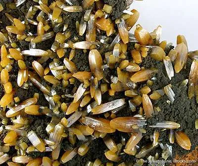 Wulfenite - image 2
