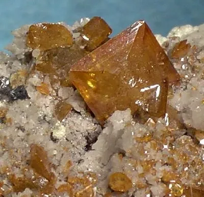 Wulfenite - image 2