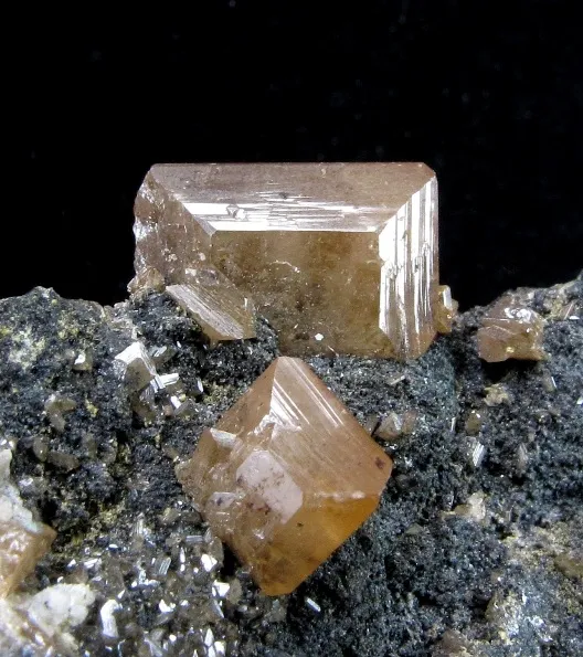Wulfenite image