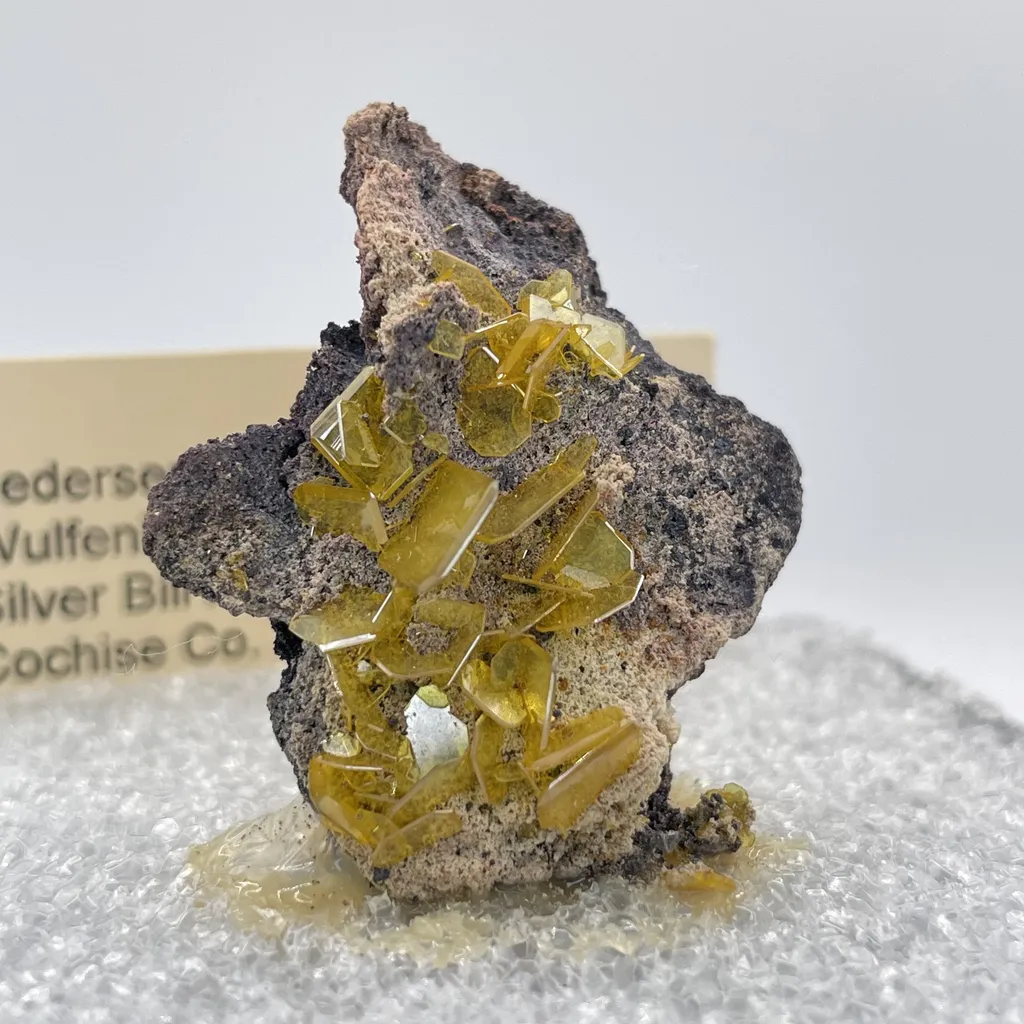 Wulfenite image