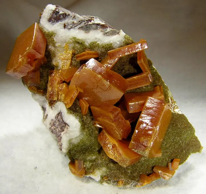 Wulfenite image