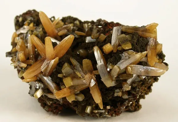 Wulfenite image
