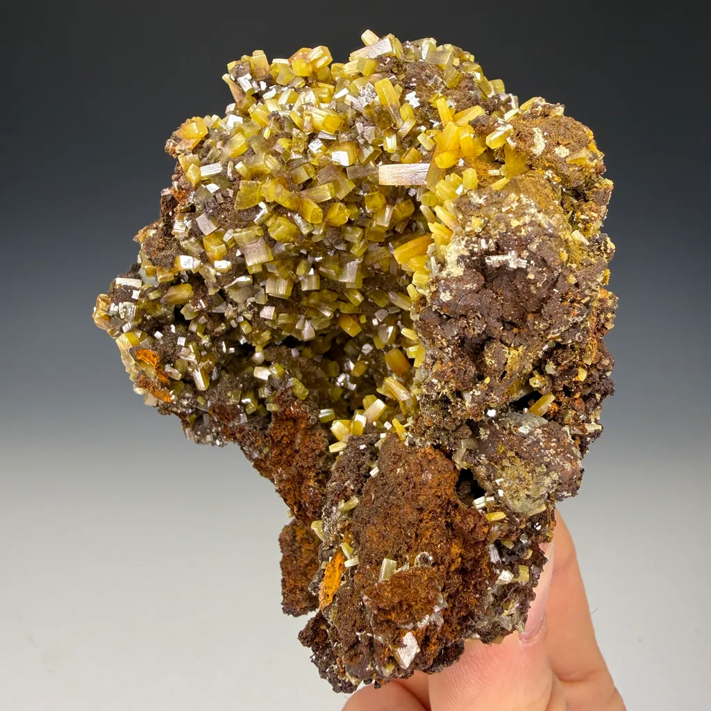 Wulfenite - image 3