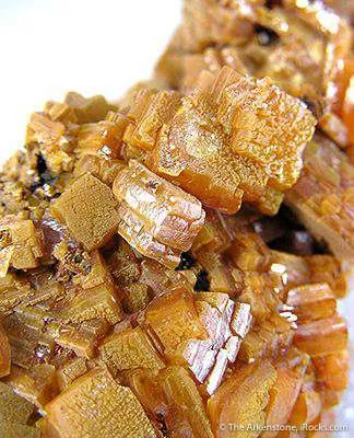 Wulfenite - image 3