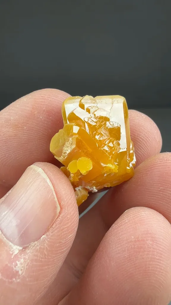 Wulfenite - image 2