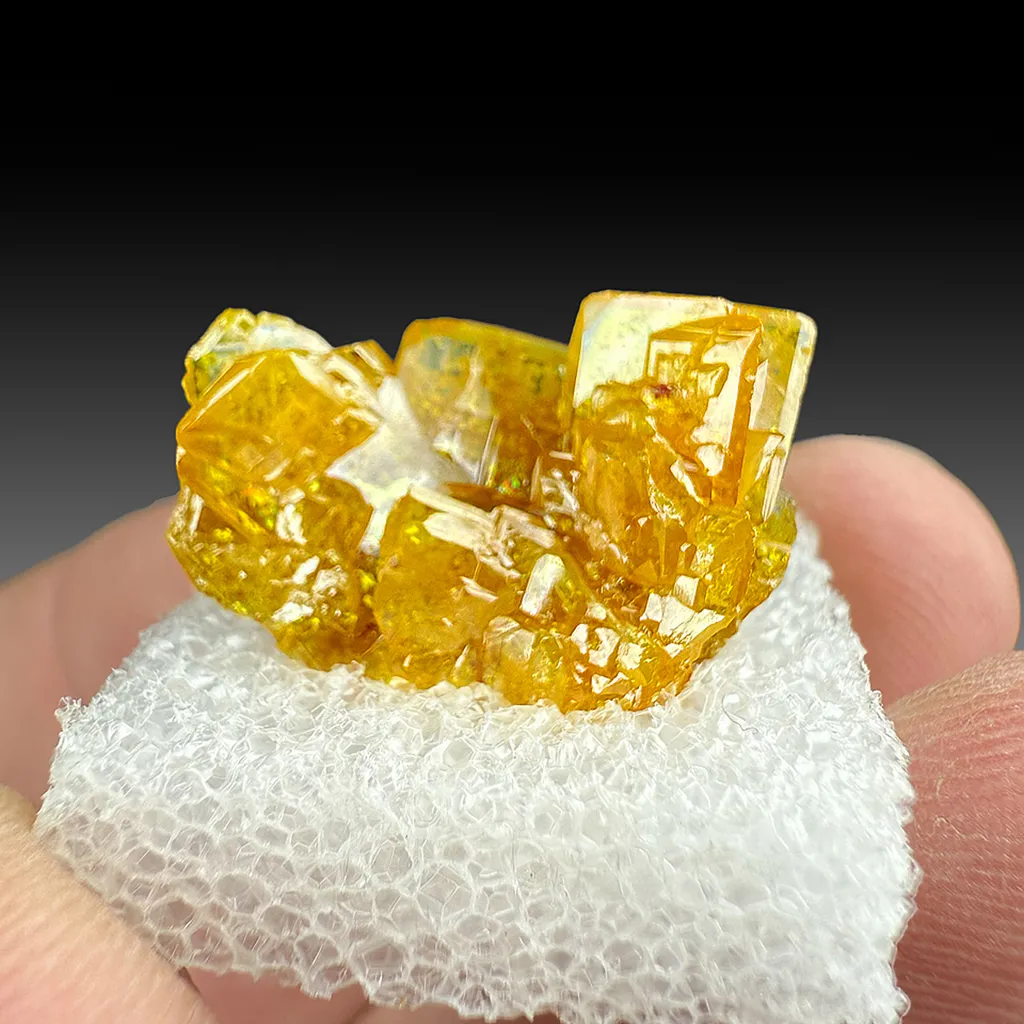 Wulfenite image