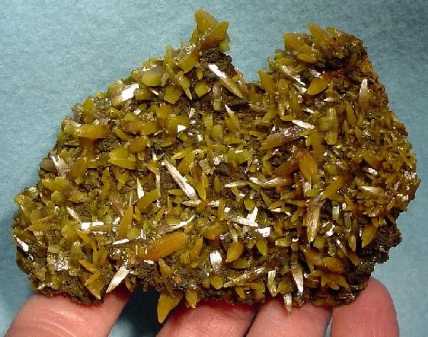 Wulfenite image