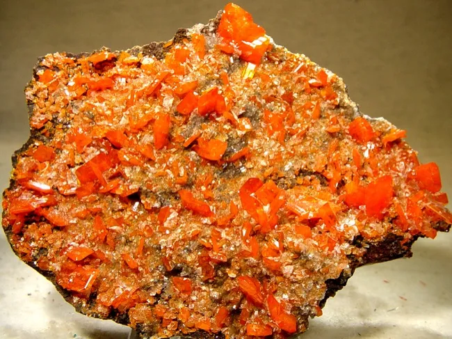 Wulfenite image