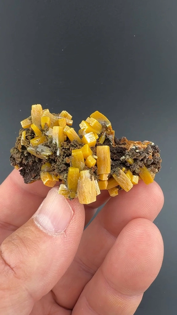 Wulfenite - image 2