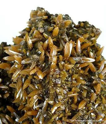 Wulfenite - image 2