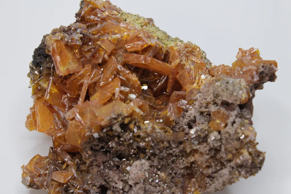 Wulfenite - image 4