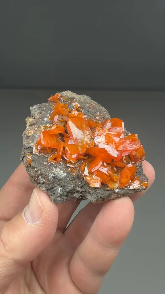 Wulfenite - image 2