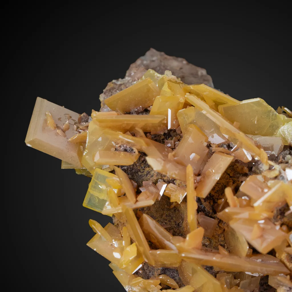 Wulfenite - image 3