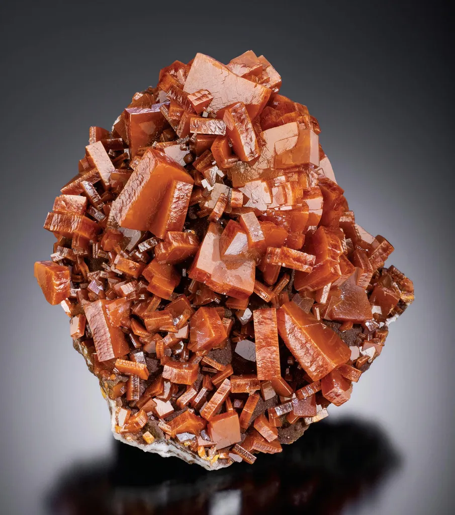 Wulfenite image