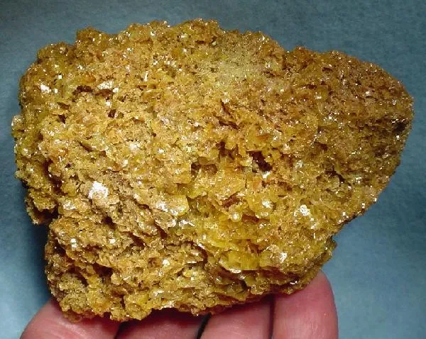 Wulfenite image