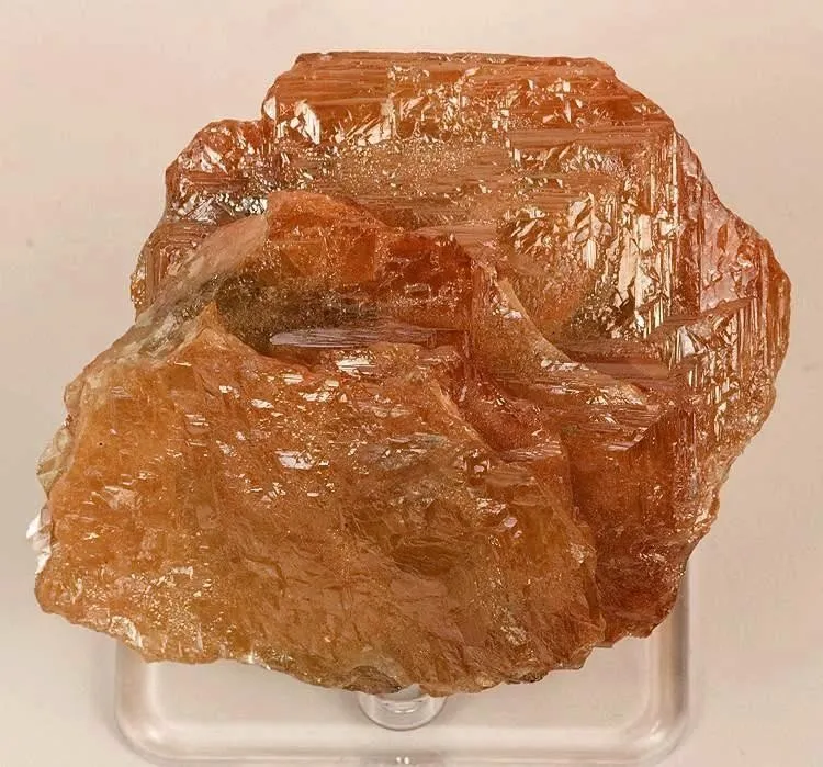 Wulfenite image