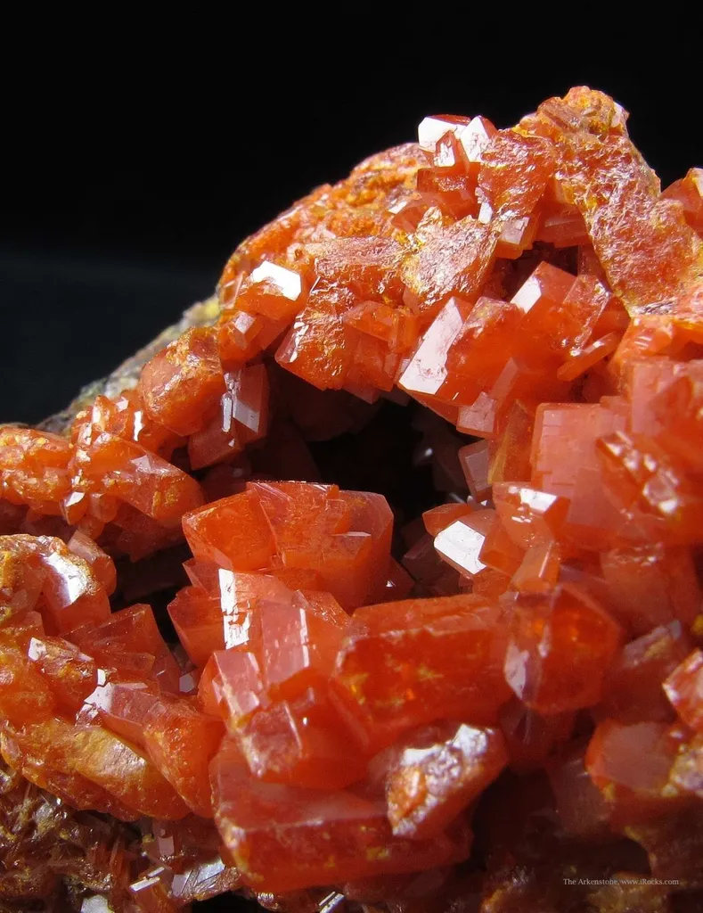 Wulfenite - image 5