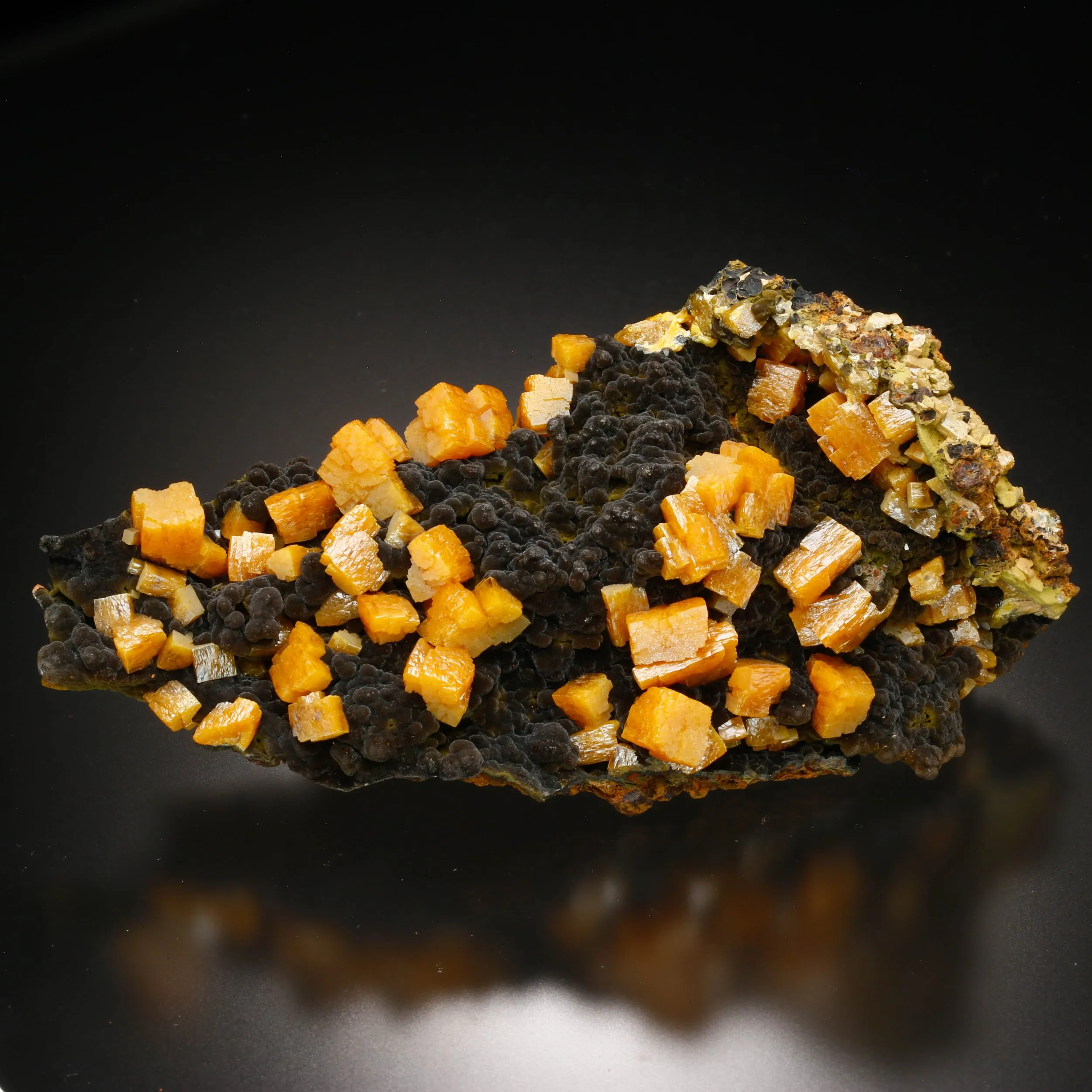 Wulfenite - image 1