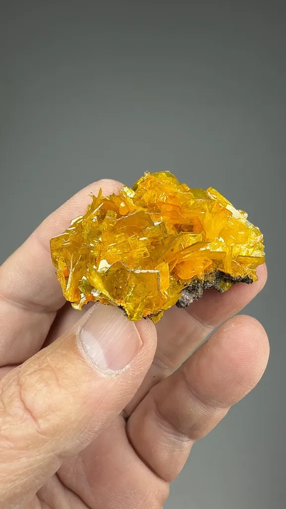 Wulfenite image