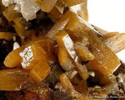 Wulfenite - image 4