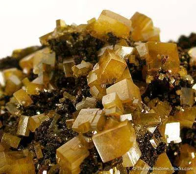Wulfenite - image 3
