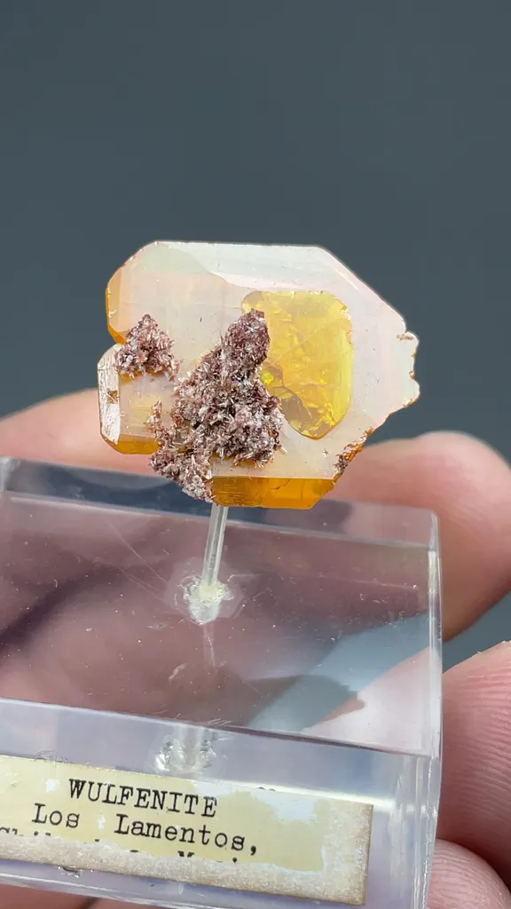 Wulfenite - image 2