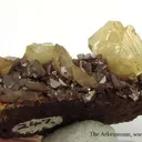 Wulfenite - image 3