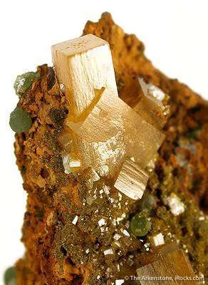 Wulfenite - image 4