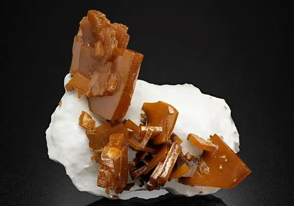 Wulfenite image