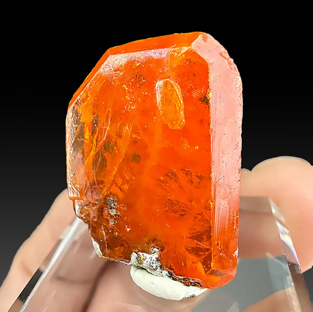 Wulfenite image