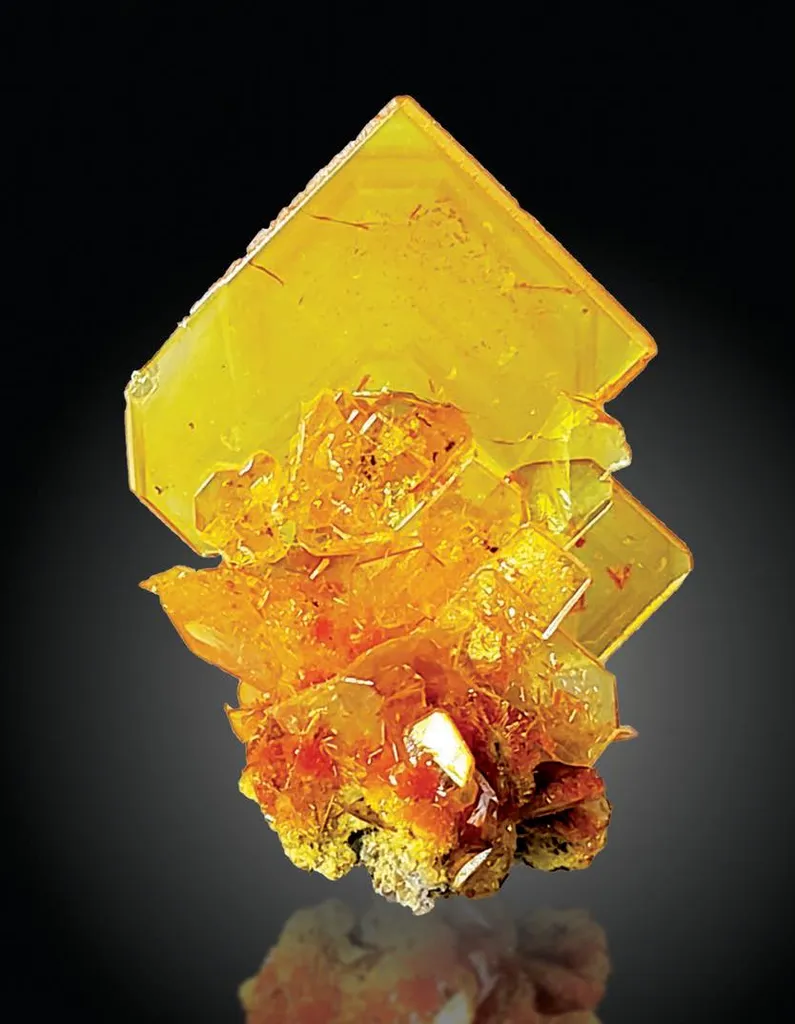 Wulfenite image