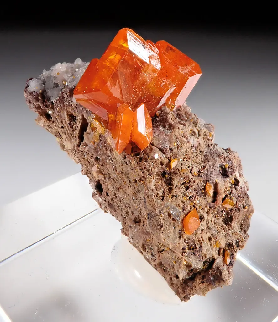 Wulfenite - image 5