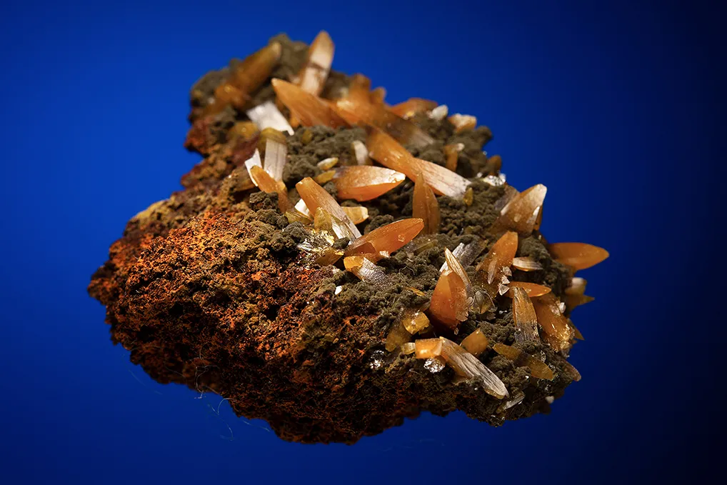 Wulfenite - image 4