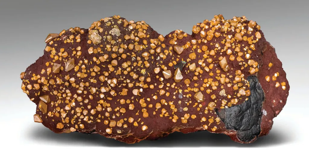 Wulfenite image