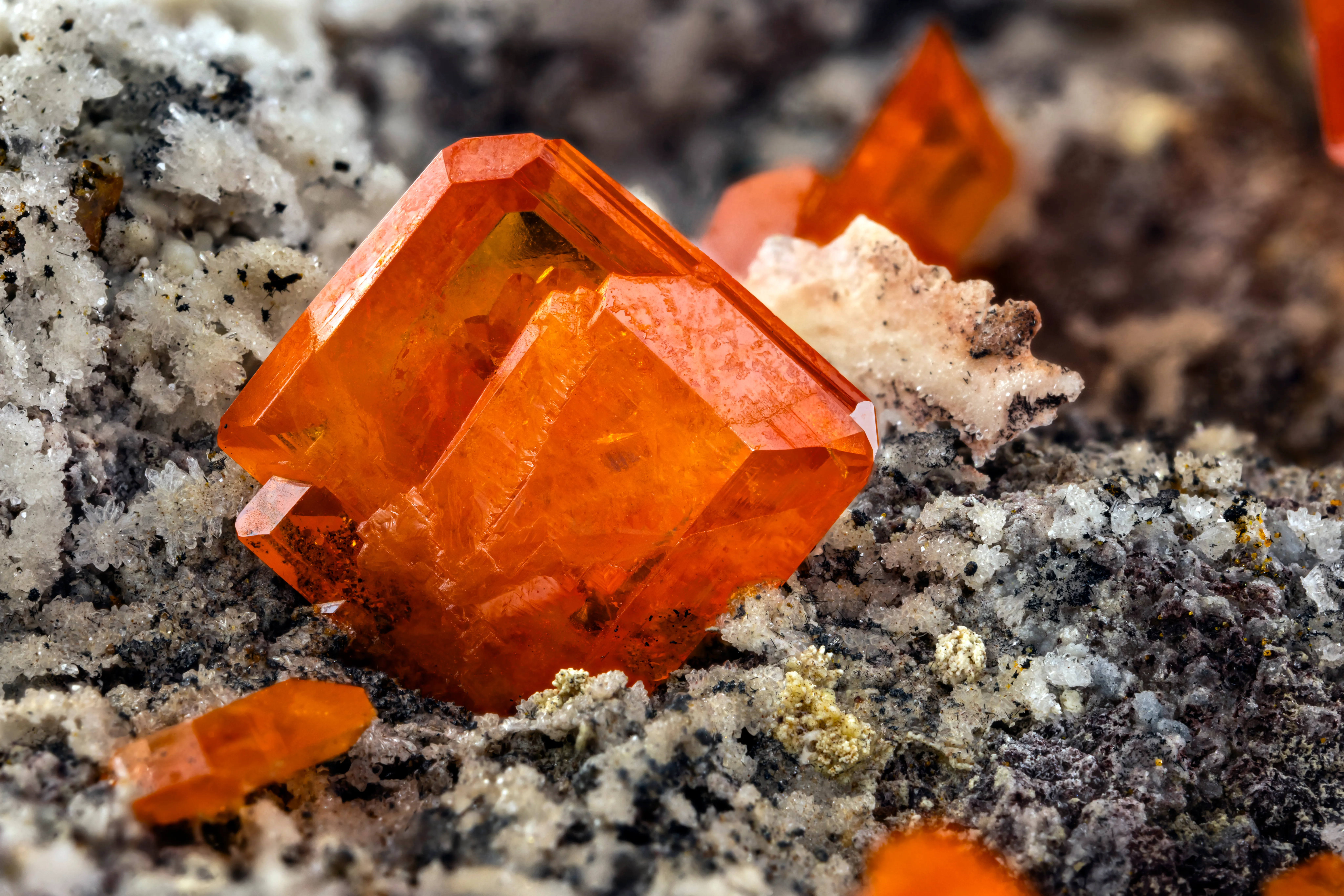 Wulfenite - image 2