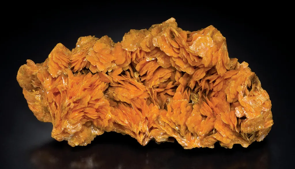 Wulfenite image