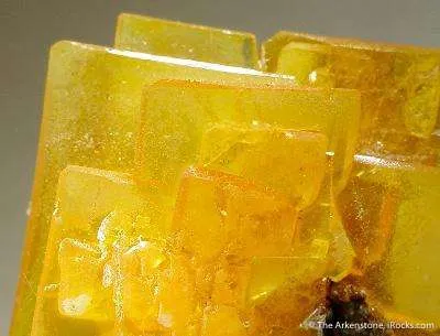 Wulfenite - image 2