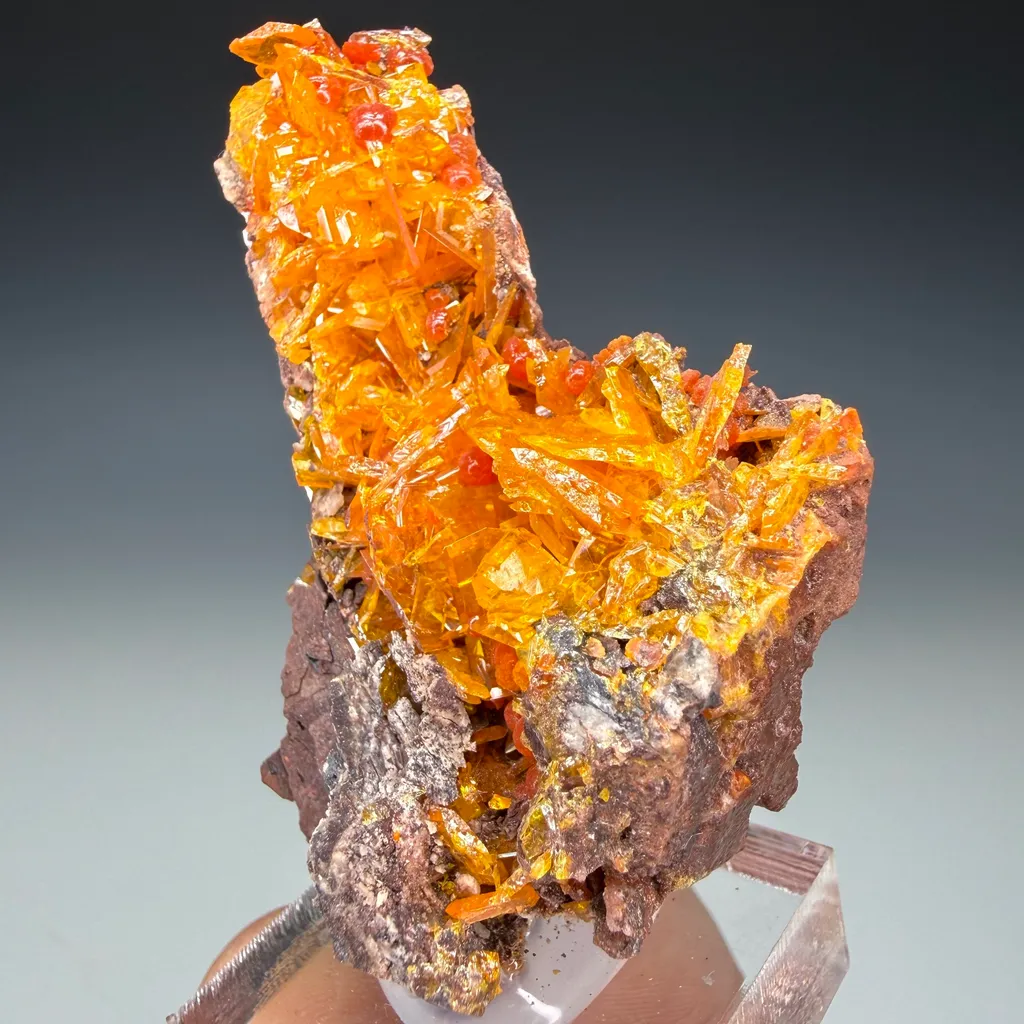 Wulfenite image