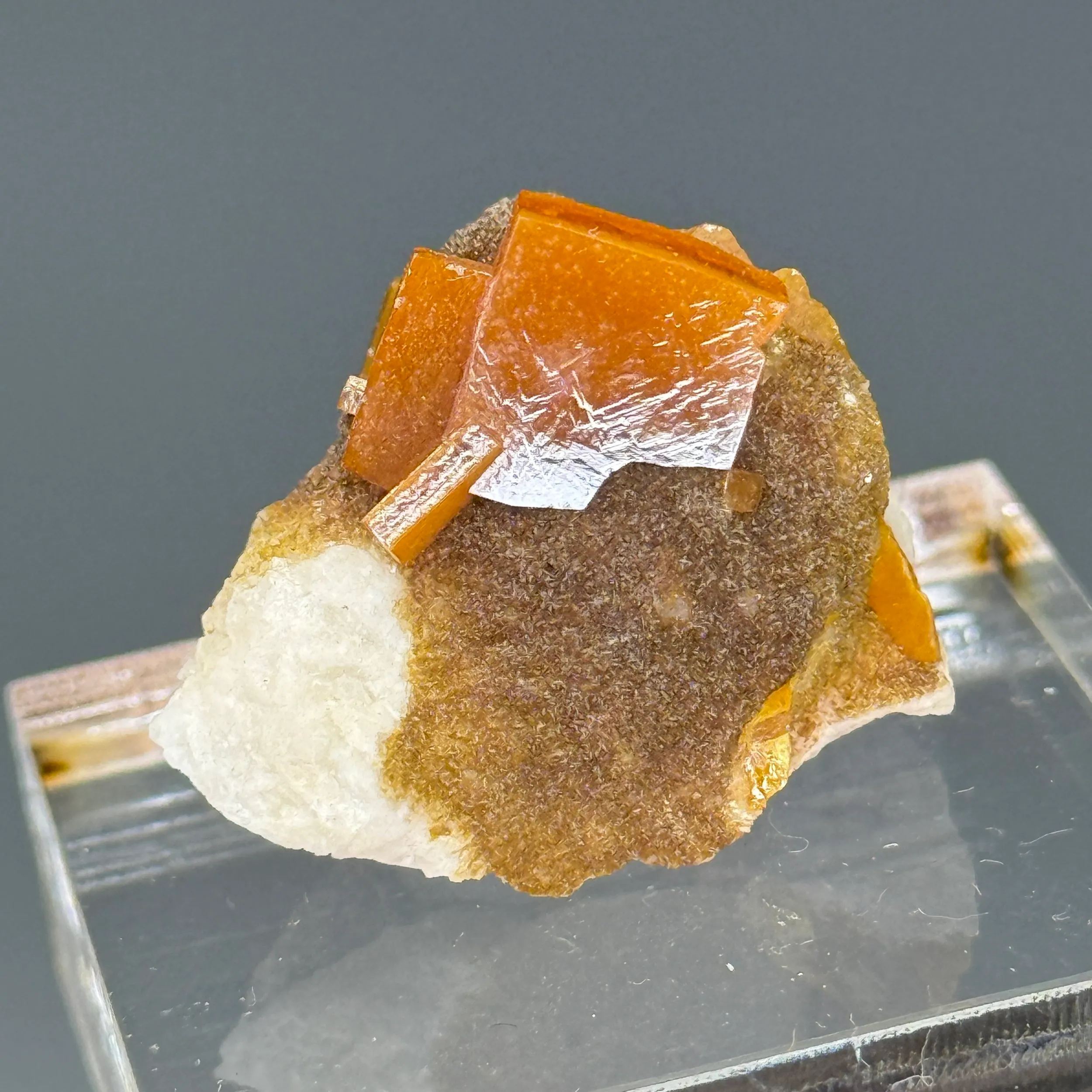 Wulfenite - image 3