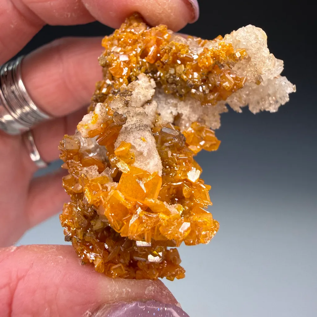 Wulfenite - image 3