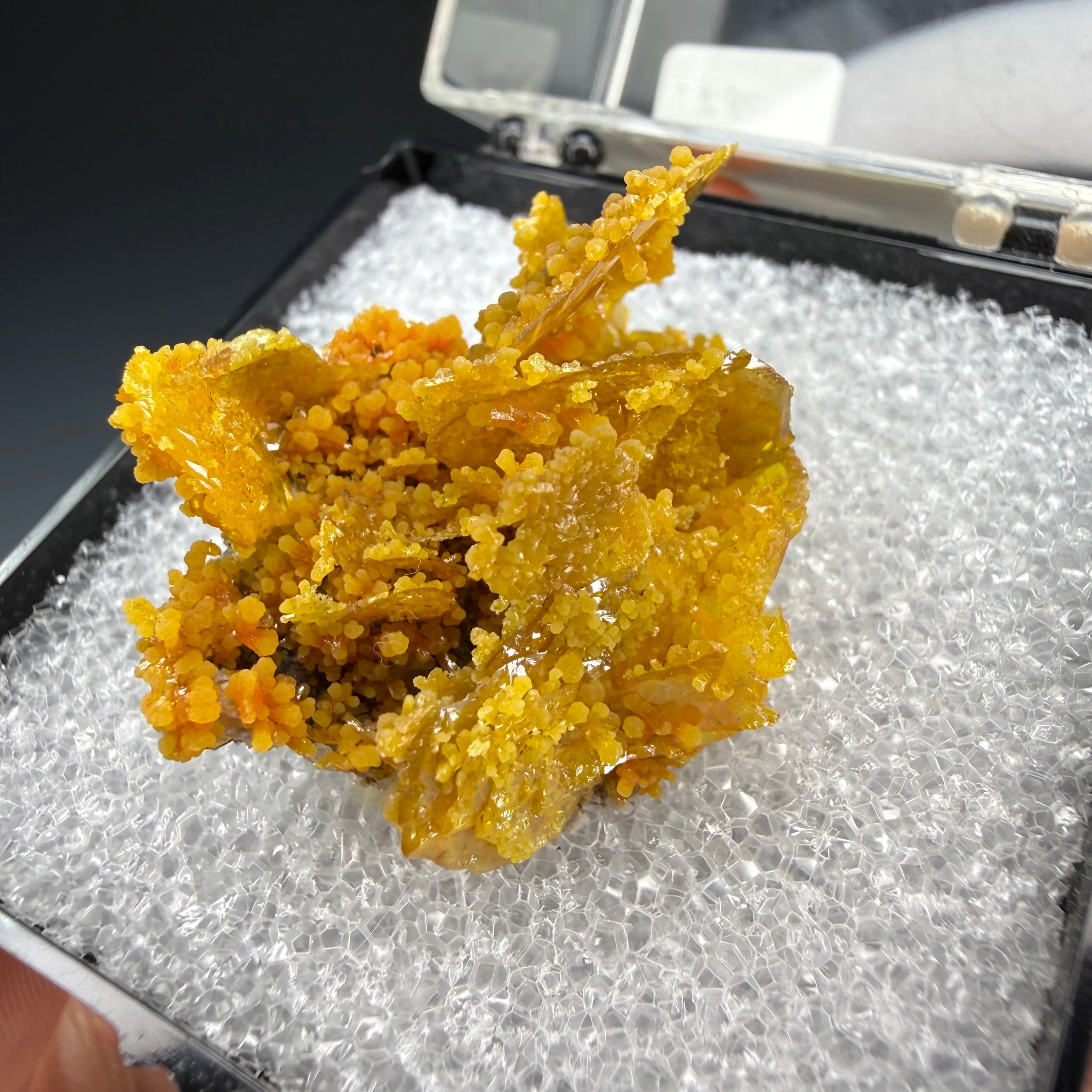 Wulfenite - image 2