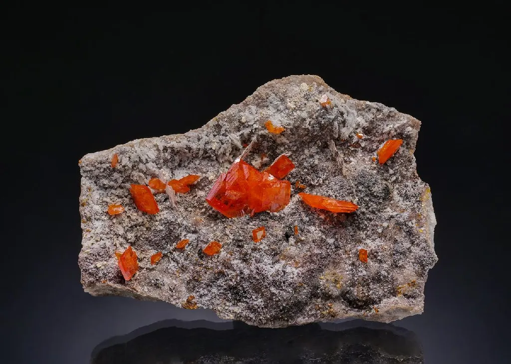 Wulfenite image