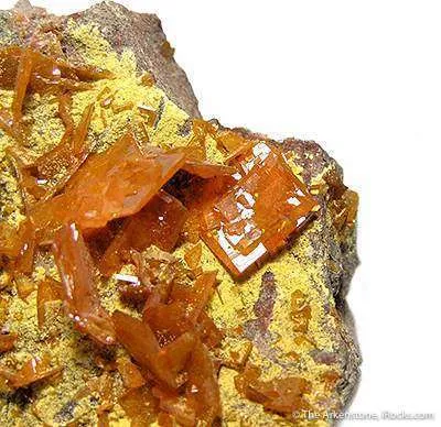 Wulfenite - image 3