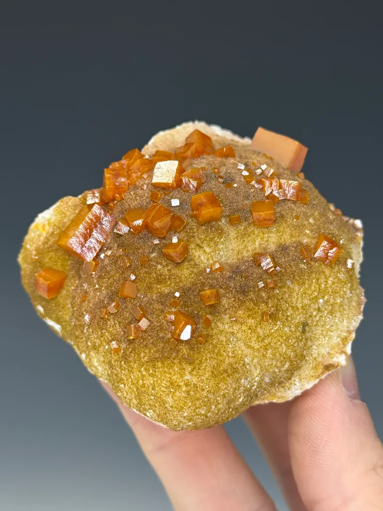 Wulfenite image