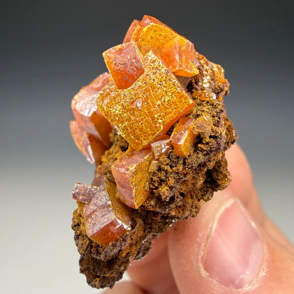 Wulfenite - image 3