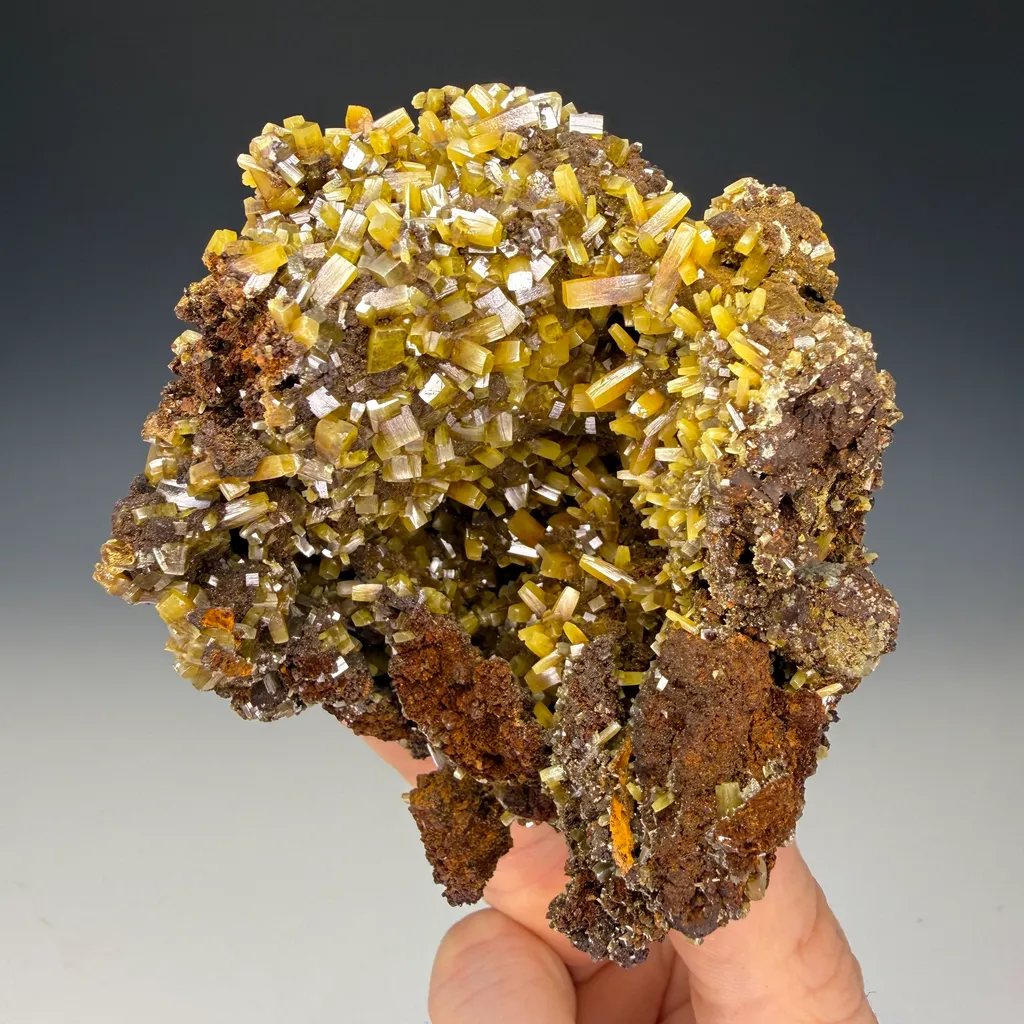 Wulfenite image