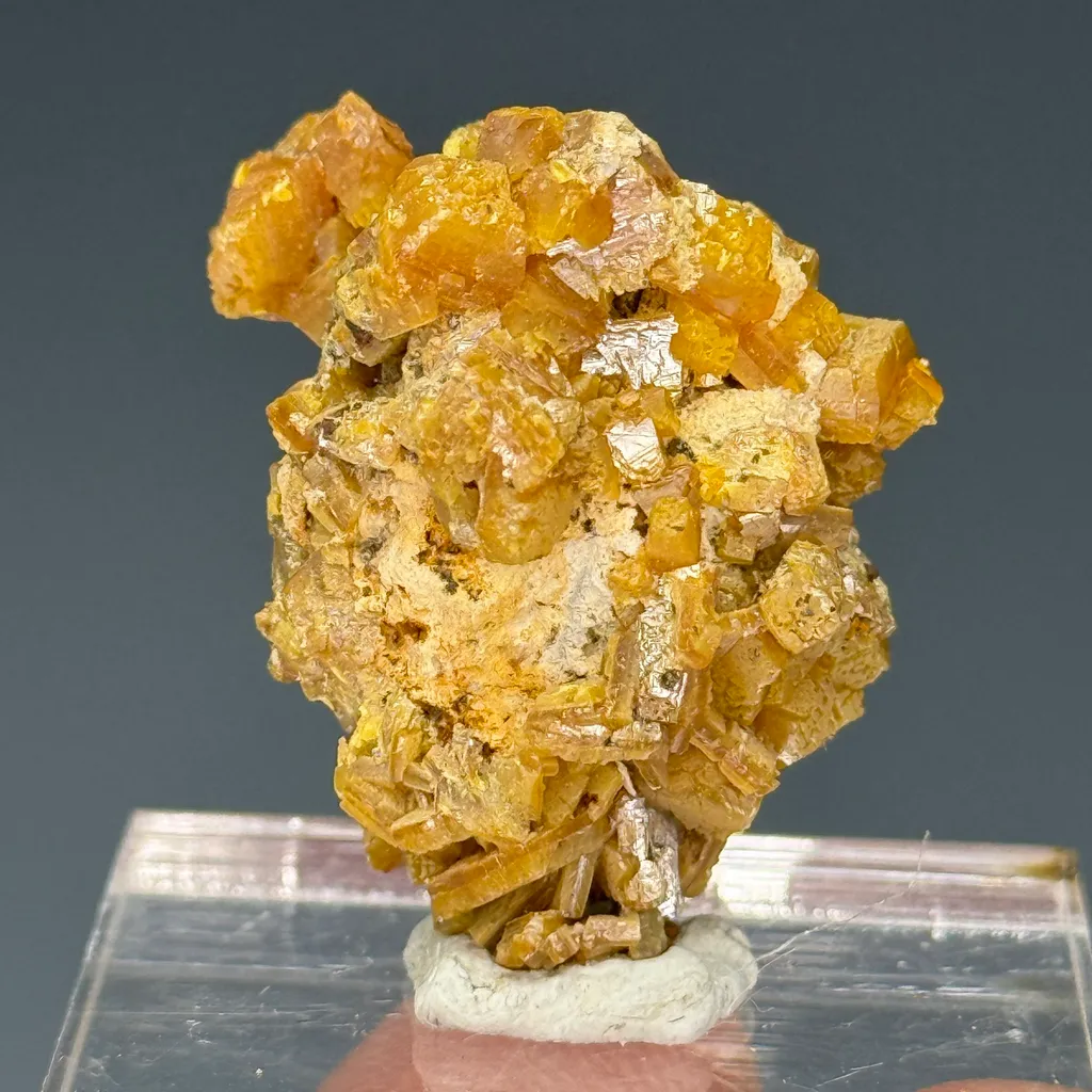 Wulfenite image