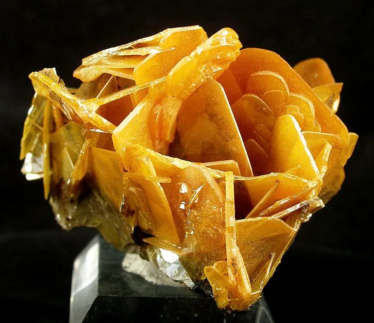 Wulfenite image