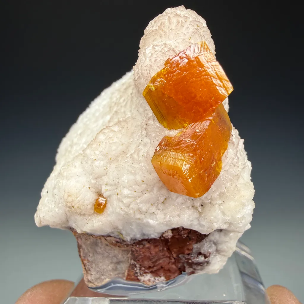 Wulfenite image