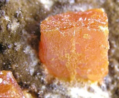 Wulfenite - image 2